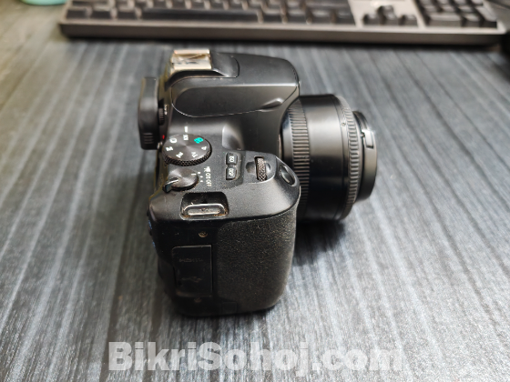 Canon EOS 250D + 50MM Prime Lens